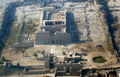 храм Рамзеса III - Мединет-Абу