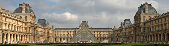 Лувр в Париже